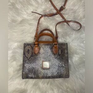 Authentic Dooney & Bourke Mini Purse 👜